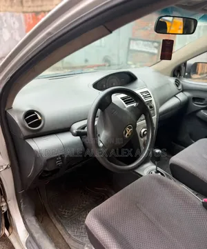 Toyota Yaris 2008 Silver