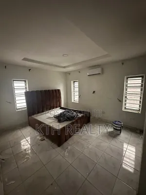 2bdrm Apartment in Chevron, Lekki Phase 2 for rent