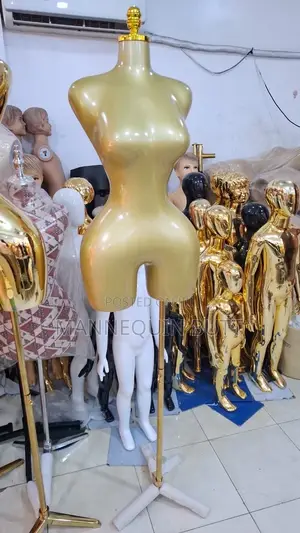 Foreign BBL Gold Mannequin