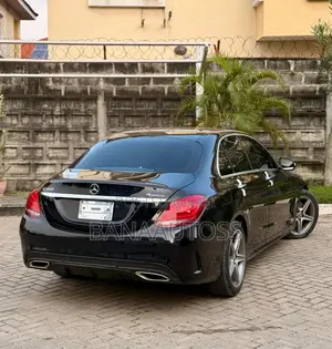 Mercedes-Benz C400 4Matic AWD Sedan (3.0L V6 7A) 2015 Black