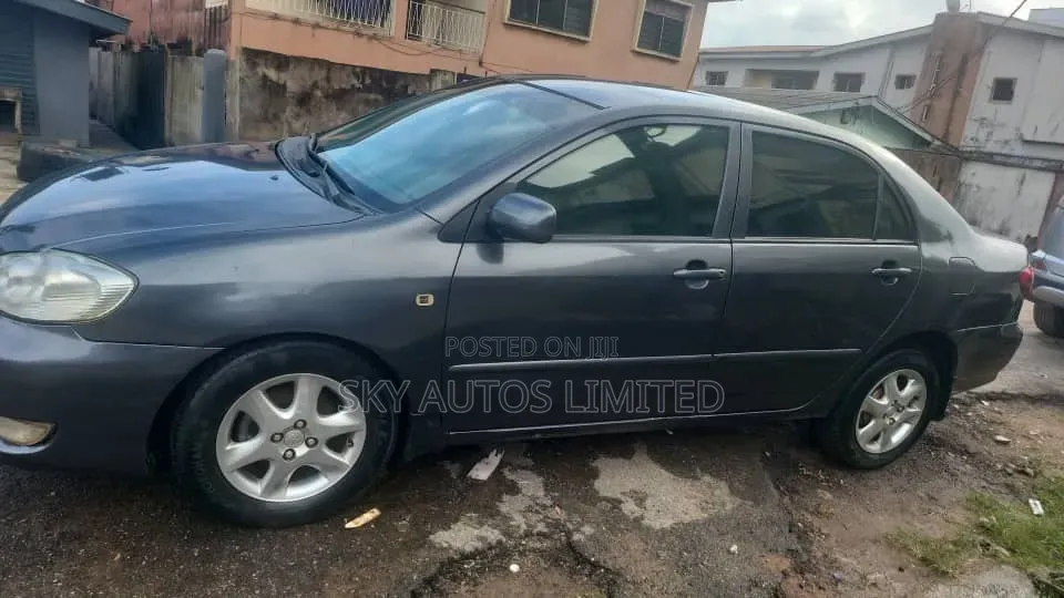 Toyota Corolla 2007 Gray
