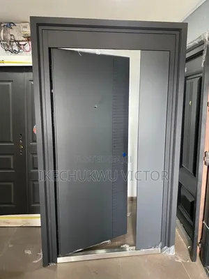 4ft Shadowline Steel German Top Tech Door
