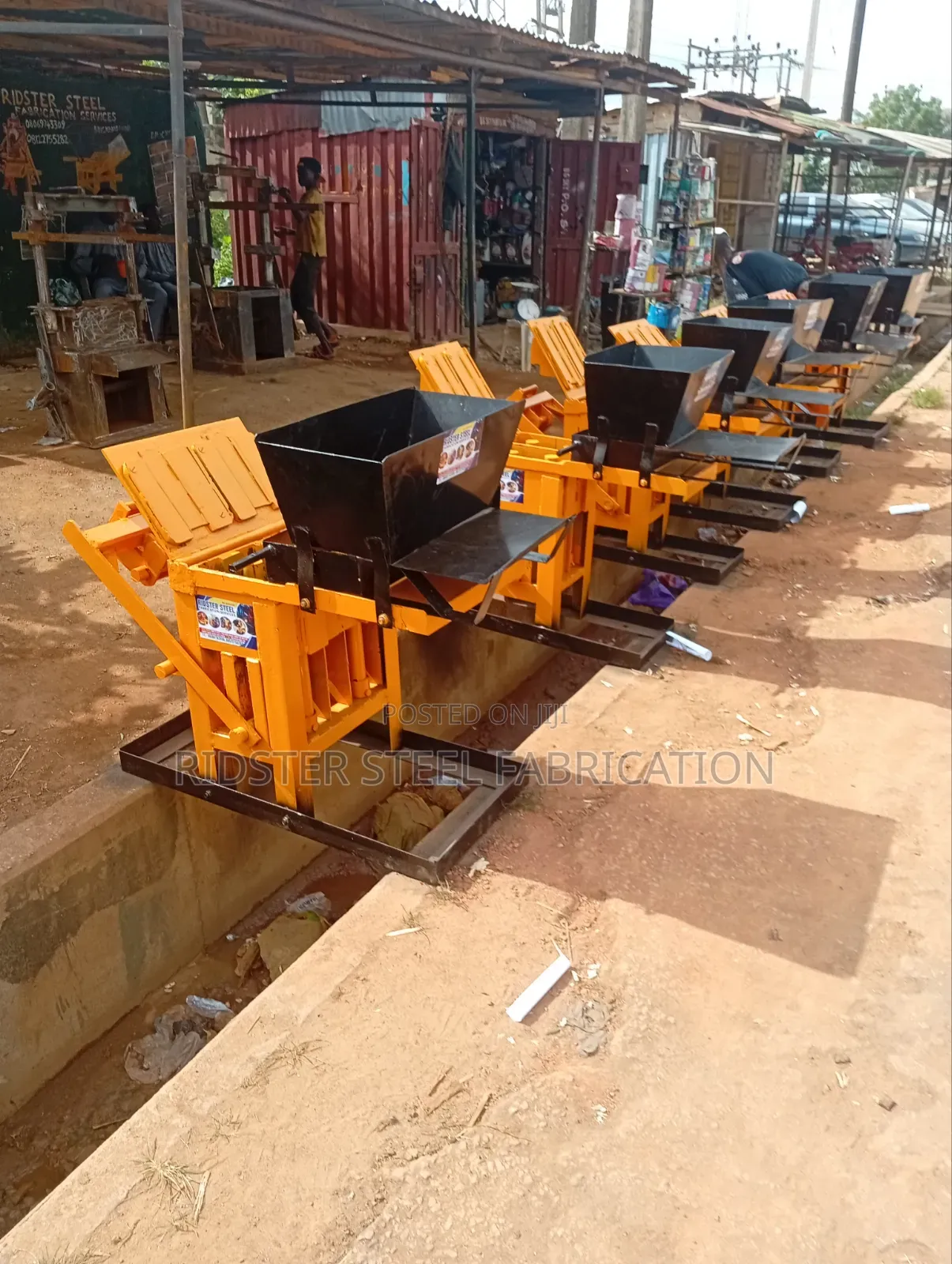 Manual Brick's Machine
