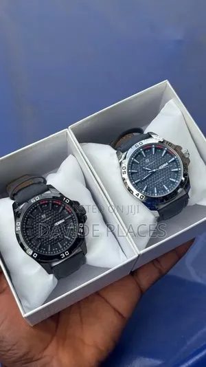 Poedagar 802b Sport Waterproof and Sapphire Glass Unisex Wristwatch