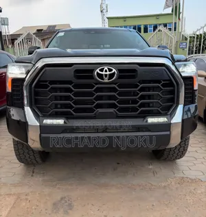 Toyota Tundra 2023 Black