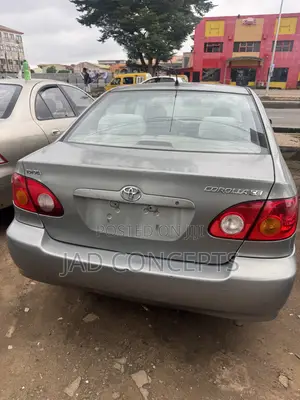 Toyota Corolla 2004 Gray