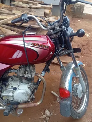 Bajaj Boxer 2024 Red
