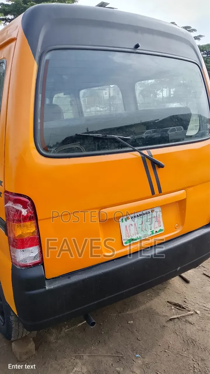 Suzuki APV Minibus 2010