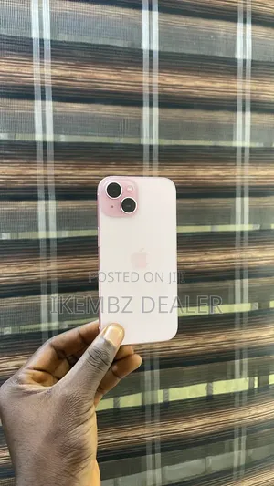 Apple iPhone 15 128 GB Pink