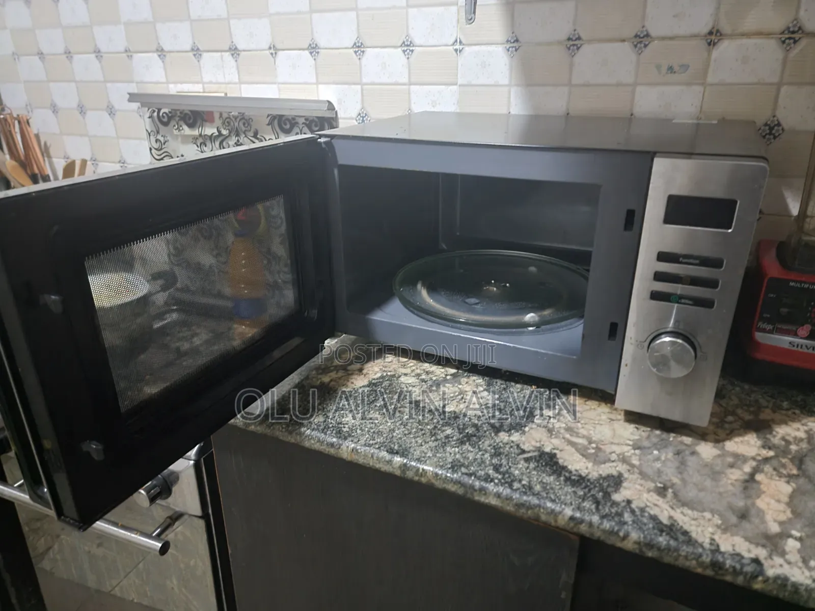 Microwave With Grill