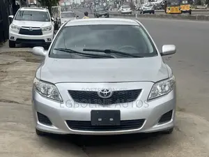 Toyota Corolla 2010 Silver