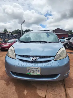 Toyota Sienna 2006 Blue