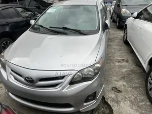 Toyota Corolla S 4dr Sedan (1.8L 4cyl 4A) 2012 Silver