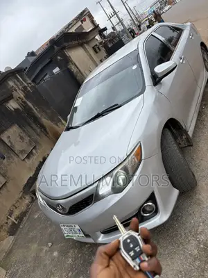 Toyota Camry 2013 Silver