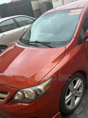Toyota Corolla 2013 Burgundy