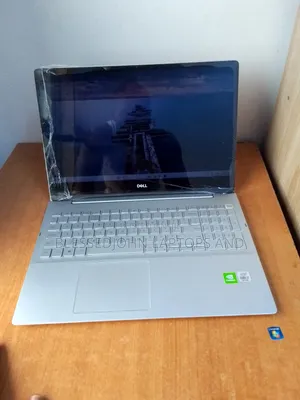Laptop Dell Inspiron 17 7791 2-in-1 12GB Intel Core i7 SSD 256GB