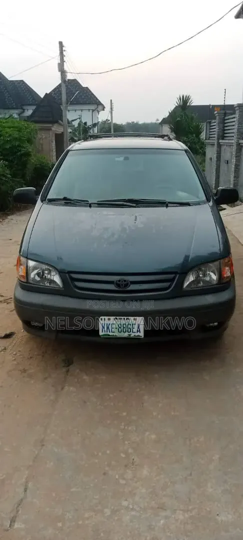 Toyota HiAce 2012 Grey
