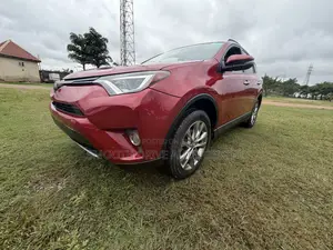 Toyota RAV4 Limited FWD (2.5L 4cyl 6A) 2016 Red
