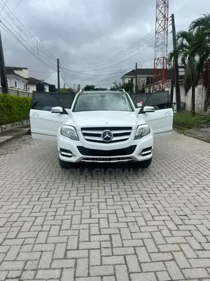 Mercedes-Benz GLK-Class 350 4MATIC 2014 White