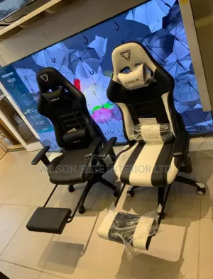 Gaming Chair With Footrest