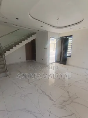 4bdrm Duplex in Off College Road, Oke-Ira / Ogba for rent