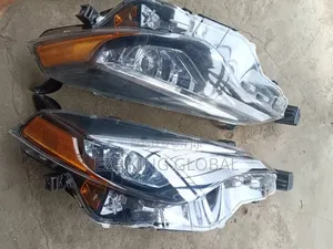 Head Light Toyota Corolla 2014