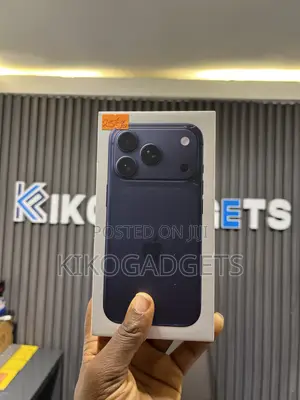New Apple iPhone 17 Pro 256 GB Blue