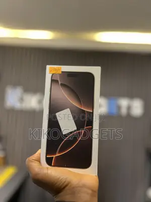 New Apple iPhone 16 Pro Max 256 GB Gold