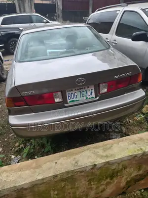 Toyota Camry 2001 Gray