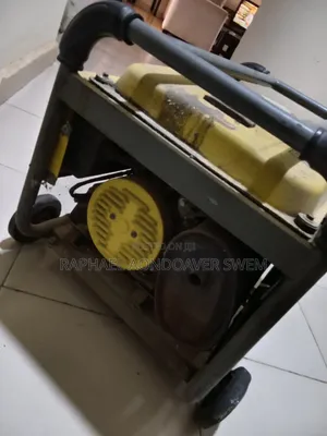 Generator Bobo 2500es