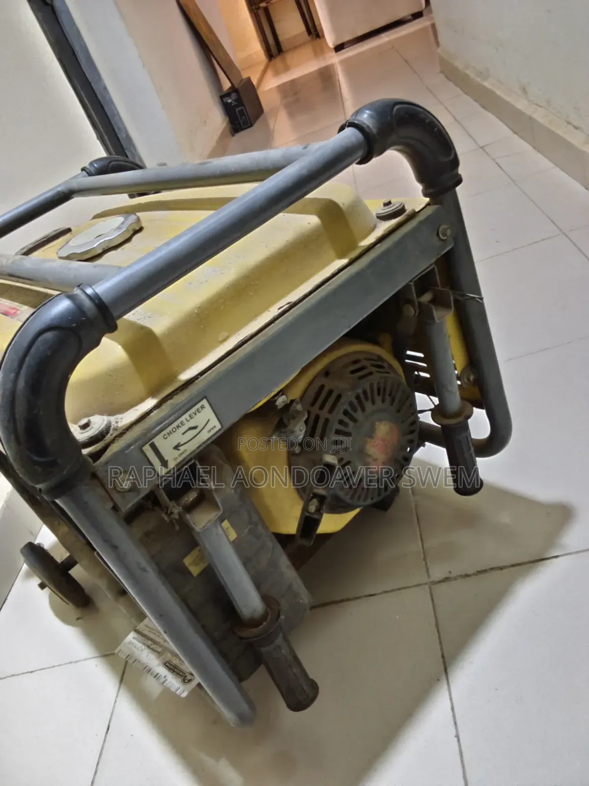 Generator Bobo 2500es