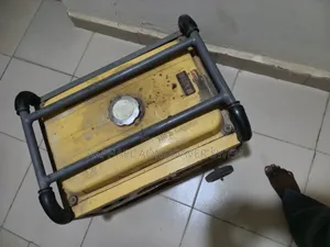 Generator Bobo 2500es
