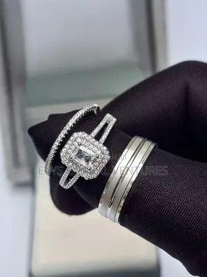 Stylishly Cut Wedding Rings and Wedding Band