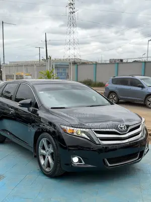Toyota Venza Limited 4dr Wagon AWD (3.5L 6cyl 6A) 2014 Gray