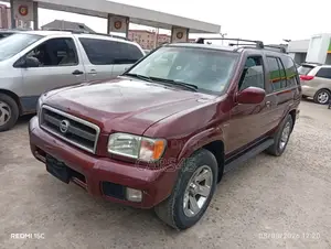 Nissan Pathfinder 2004 Red