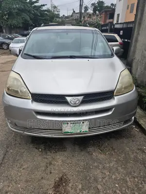Toyota Sienna 2005 Gray