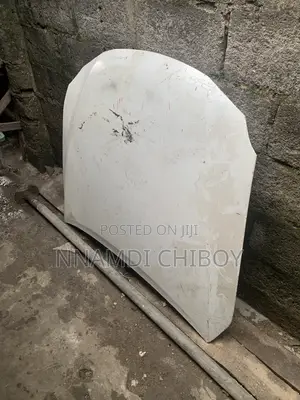 Is 250 2010 Bonnet Neat One Tokunbo