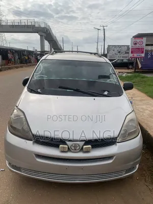 Toyota Sienna 2005 Silver