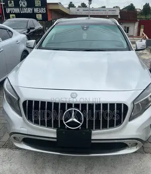 Mercedes-Benz GLA 250 2015 Silver