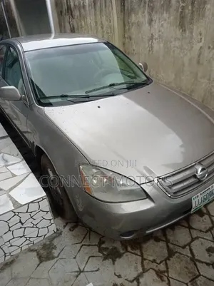 Nissan Altima 2005 Gold