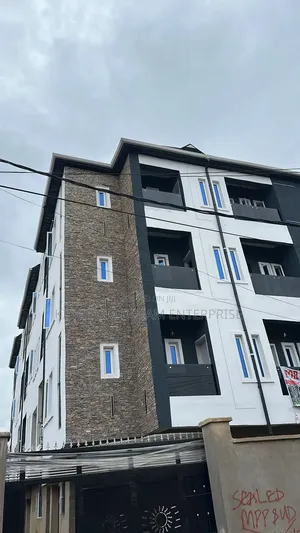 2bdrm Apartment in Yaba Lagos, Alagomeji for sale