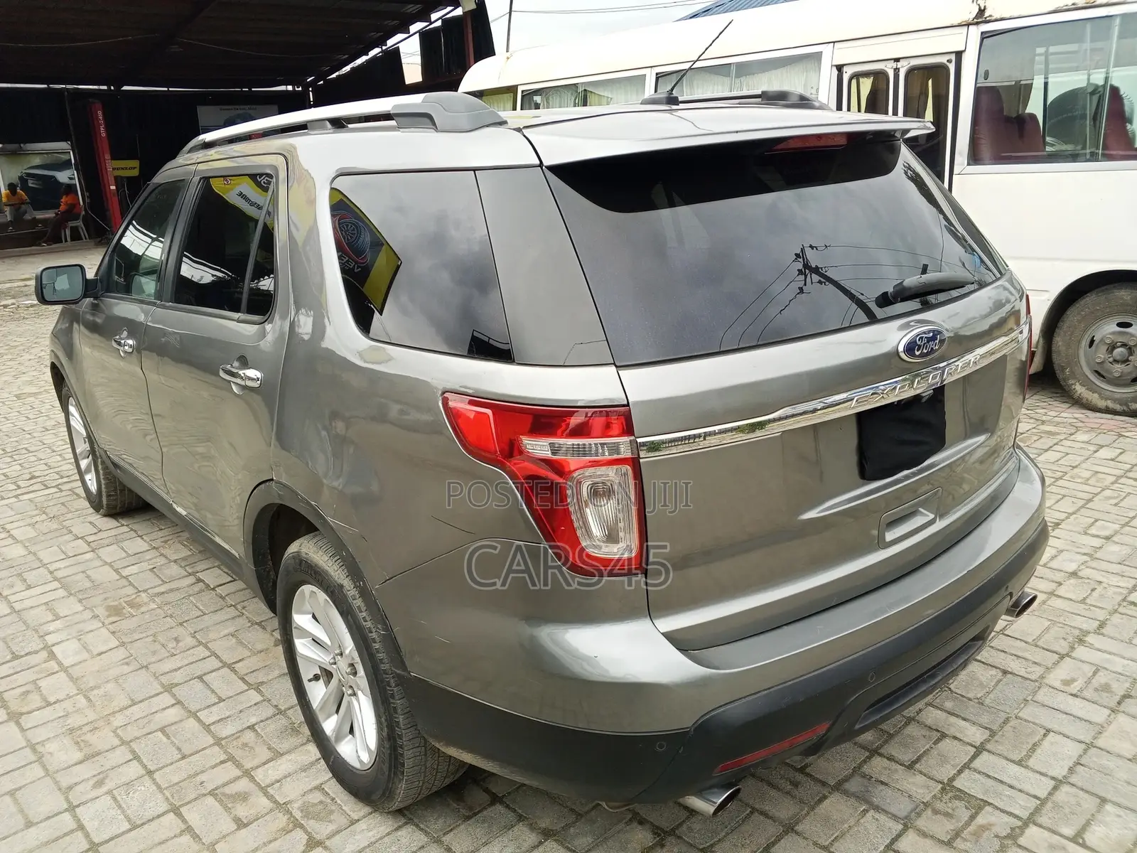 Ford Explorer 2014 Gray