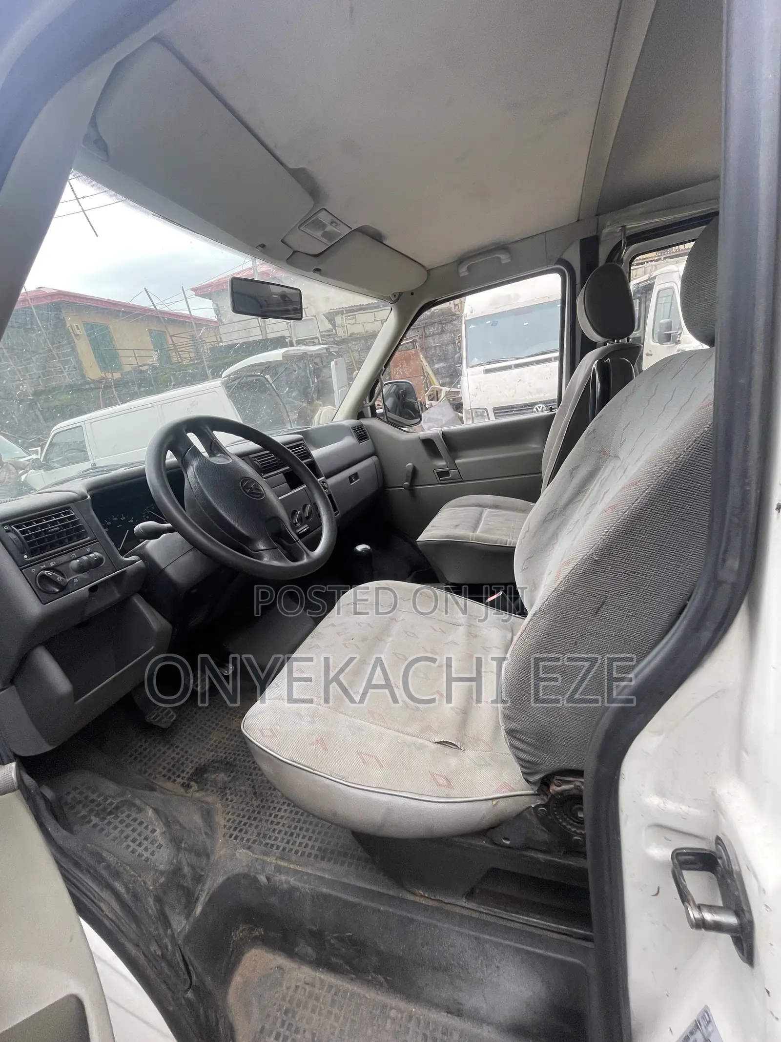 Volkswagen Transporter 2004 White