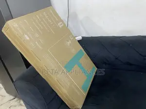 Compact Entertainment Hisense 32"