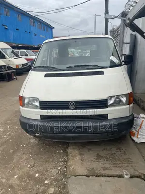 Volkswagen Transporter 2004 White