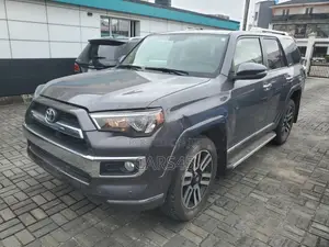 Toyota 4-Runner 2018 Gray