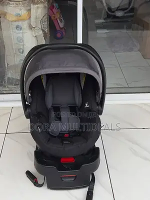 Solid Imported Britax Well Padded Infant Carrier Car Seat (0-2yrs)