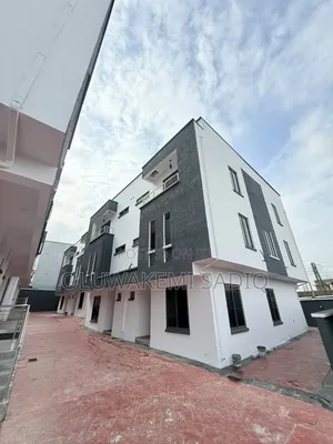 4bdrm Duplex in Opebi for sale