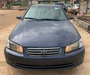 Toyota Camry LE 4dr Sedan (2.4L 4cyl 5M) 2002 Black