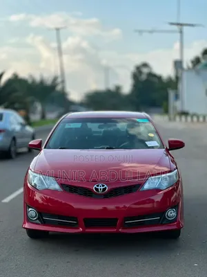 Toyota Camry SE 4dr Sedan (2.5L 4cyl 6A) 2013 Red